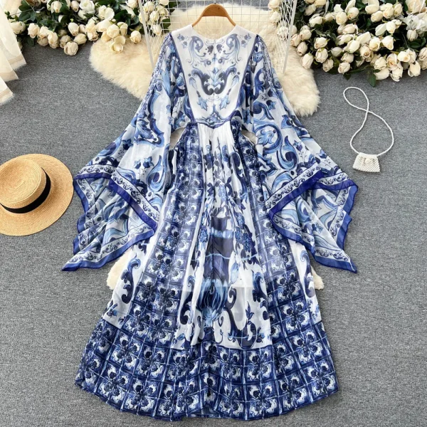 LE4046 Autumn Dress Niche Design Sense Holiday Style Vintage Print Flared Sleeve Chiffon Long Dress