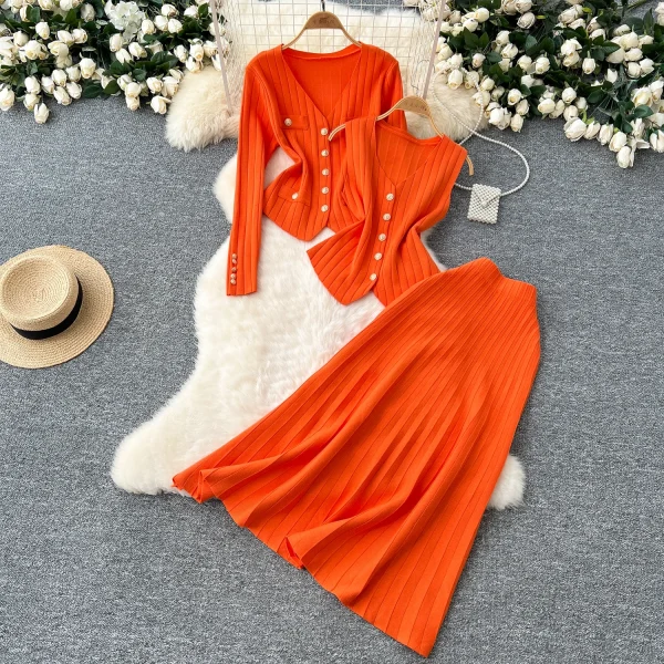 LE0097 Small Fragrant Wind Wear Women'S Three-Piece Vest Metal Buckle Long Sleeve Knitted Cardigan Skirt