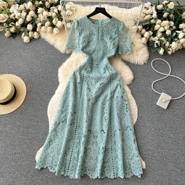 LE2729 2025 Niche Vintage Women'S Dress O-Neck Lace Dress With Short Sleeves Female Summer Slim Temperament Elegant Long Dress