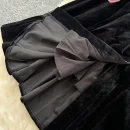 LE2764  Black Hepburn Dress for Women 2025 Fall Vintage Color Contrast Lapel Waist Waist Canary Over-The-Knee Dress