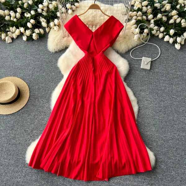 LE2624 Temperament Large Size Deep V-Neck Evening Dress Red Pleated Skirt Stitching Bridesmaid'S Wedding Dress Loose Maxidress - Image 2