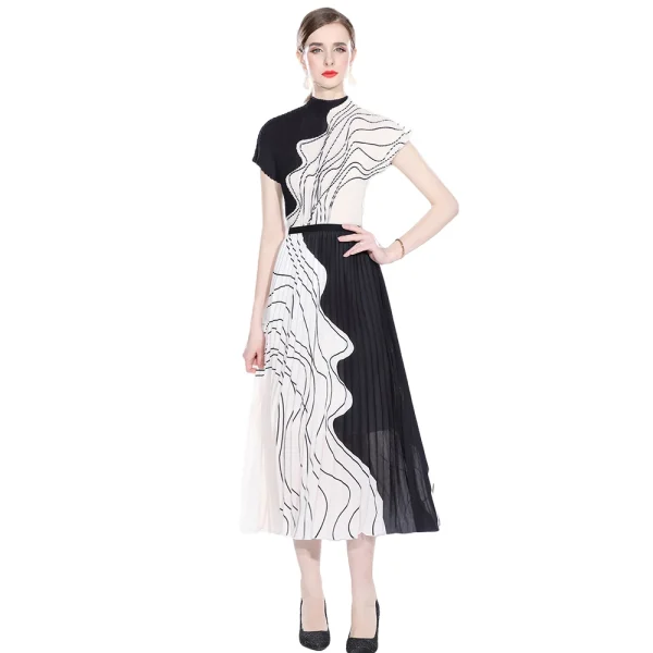 LE1249 in Stock Print Pleated Short-Sleeved T-Shirt Women Two Pieces Set Miyake Pleated Skirt Set 2025 High Quality 2 Piece Sets