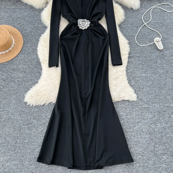 LE4769 Sexy Deep V-Neck Long Sleeve Dress Women'S Dinner Dress Heavy Heavy Diamond Flower Waist Slimming Skirt - Image 5